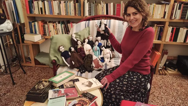 Foto Rossana Gay e le bambole diverse