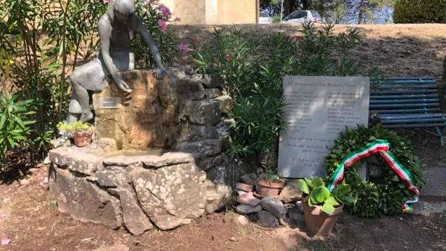 Foto monumento alle vittime civile luglio 1944