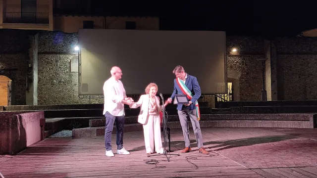 immagine consegna Premio Machiavelli a Rosanna Tacci