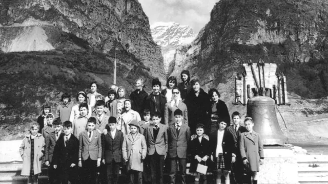 immagine superstiti Vajont in Santa Sede