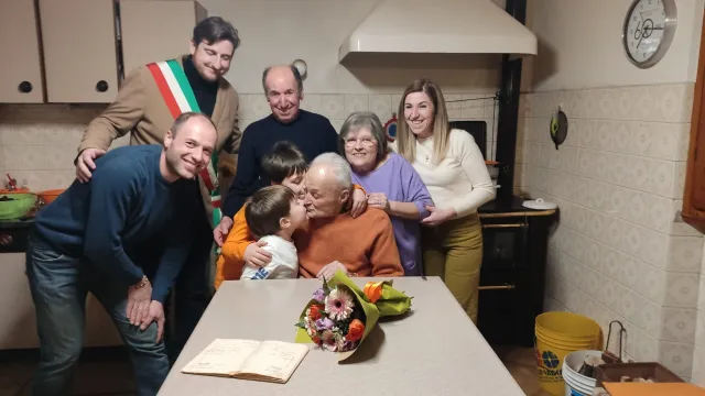 immagine E.Checcucci_famiglia_Sindaco Ciappi_100anni